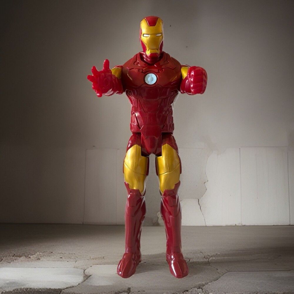 Marvel Iron Man Action Figure Hasbro 2013 Large 11” Figure